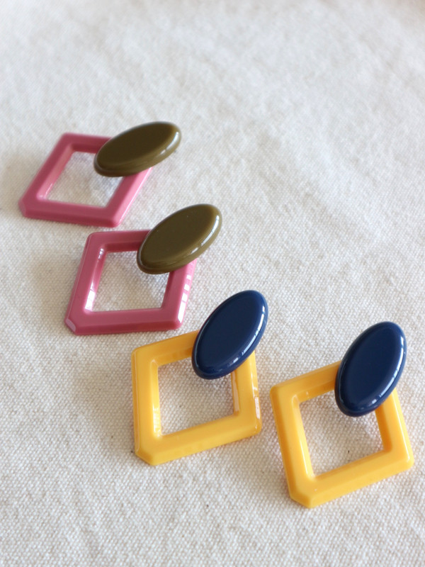 <b><p>unique Rhombus Earring Refresh coordation</p></b><b><p>ユニーク 菱形イヤリングC さわやかなコーディネート キュなアイテム 友人が尋ねる</p></b><br /><br /><p align='center'>