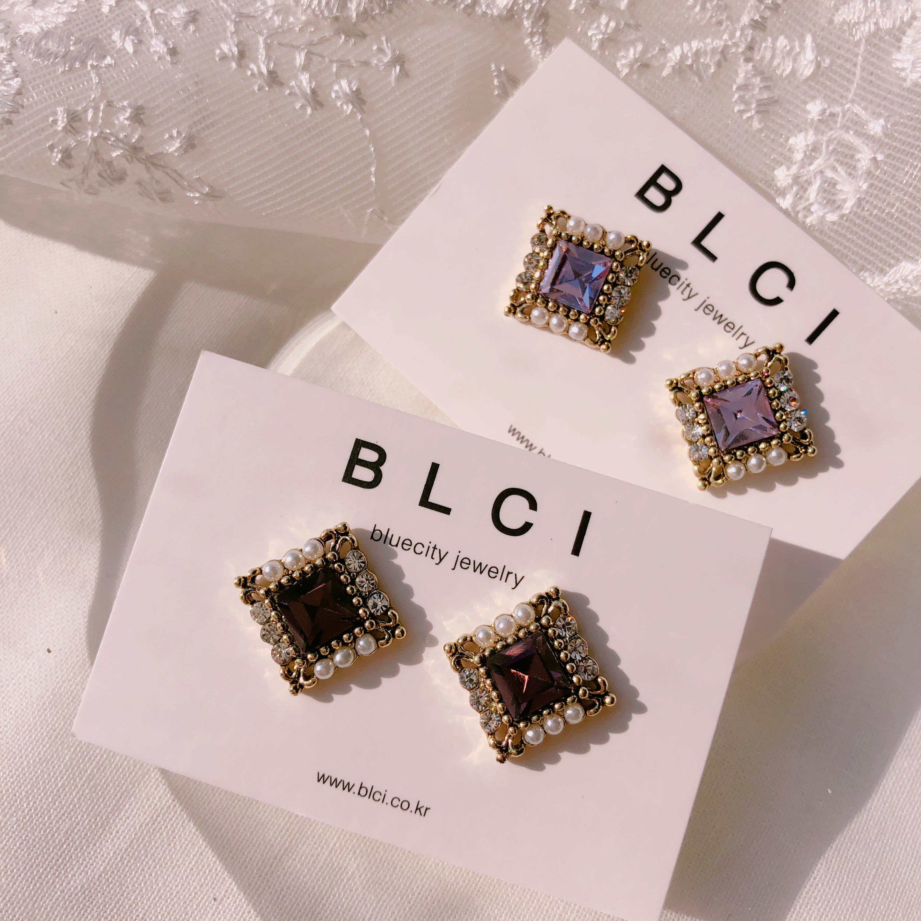 <b><p>Possible eaves 2018 Pantone trend color Viot</p></b><b><p>グィチ可能 2018年 パントン トレンド カラー バイオレット ドロップ イヤリング</p></b><br /><br /><p align='center'>