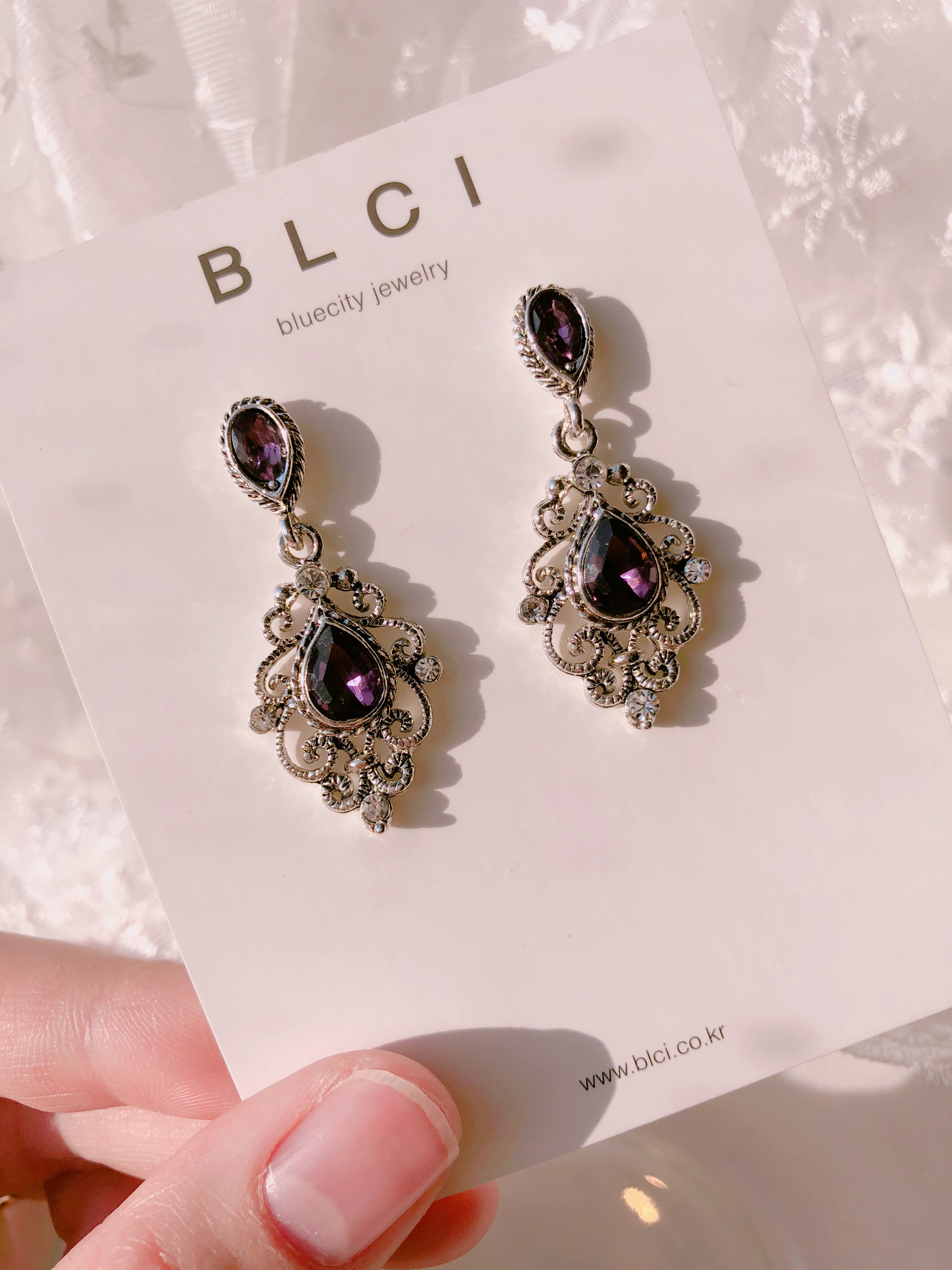 <b><p>Possible eaves 2018 Pantone trend color Viot</p></b><b><p>グィチ可能 2018年 パントン トレンド カラー バイオレット ドロップ イヤリング</p></b><br /><br /><p align='center'>