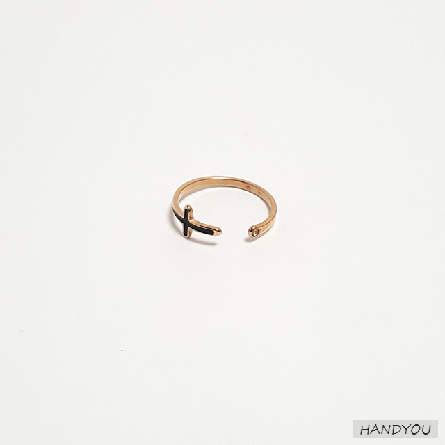 <b><p>black White Cross Ring Open Surge Sel Layered</p></b><b><p>ブラック ホワイト クロスリング オープン 書かれているカールスチール 重ね着 フリーサイズ</p></b><br /><br /><p align='center'>