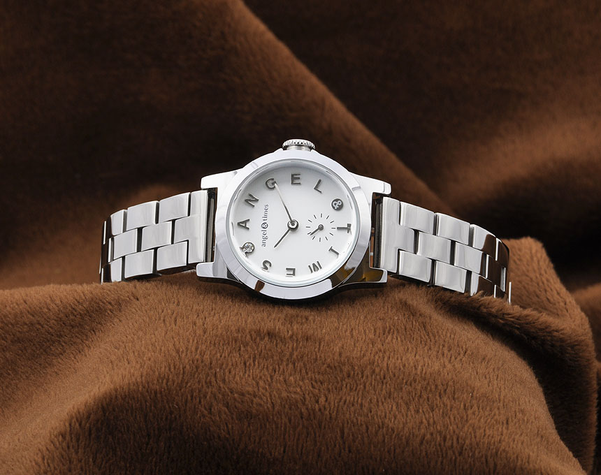 <b><p>Angel and Time Wom clock</p></b><b><p>エンジェルアンドタイム 女性 時計</p></b><br /><br /><p align='center'>