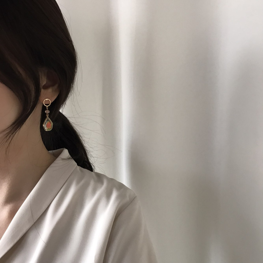 <b><p>Sugar Motr-Dahter Drop Erings Semi office</p></b><b><p>シュガー 螺鈿 ドロップイヤリング セミオフィスルック 光沢がきれいな フェミニンな感性ムード</p></b><br /><br /><p align='center'>