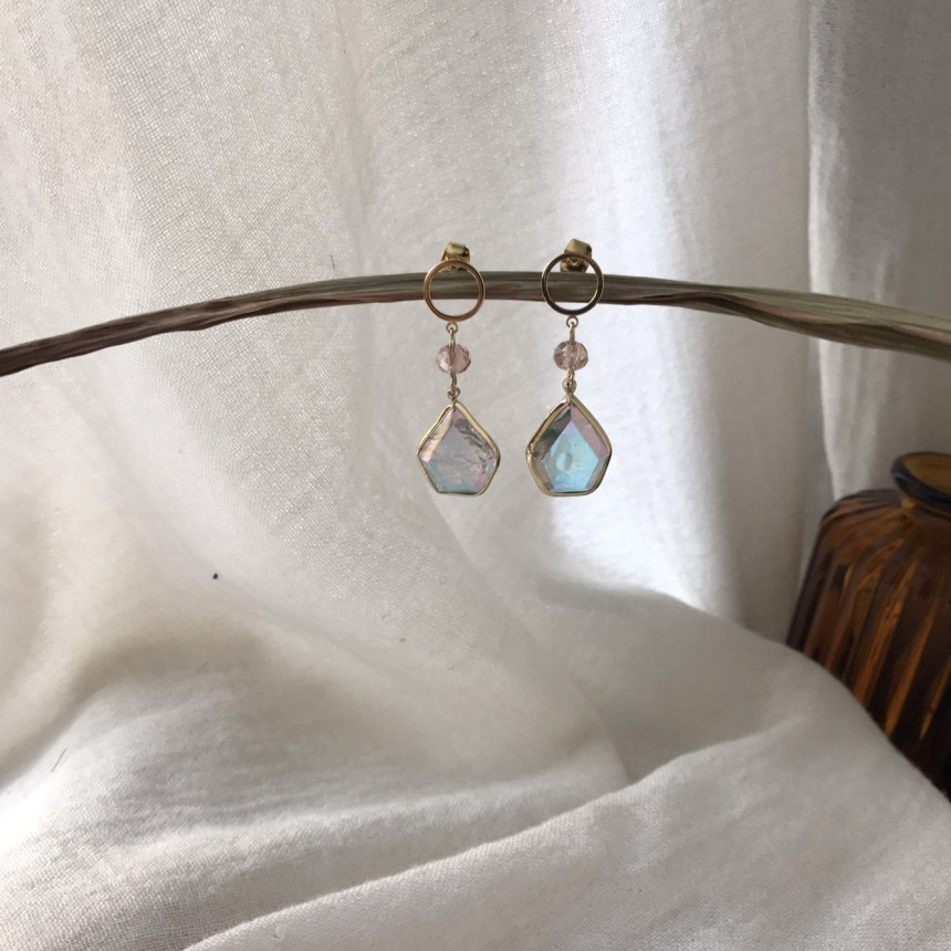 <b><p>Sugar Motr-Dahter Drop Erings Semi office</p></b><b><p>シュガー 螺鈿 ドロップイヤリング セミオフィスルック 光沢がきれいな フェミニンな感性ムード</p></b><br /><br /><p align='center'>