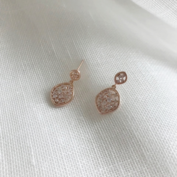 <b><p>Elegant earrings Drama Misty Kim N-ju fashion</p></b><b><p>エレガントなイヤリング ドラマミスティ キム・ナムジュ ファッション 高ヘラン 芸能人</p></b><br /><br /><p align='center'>