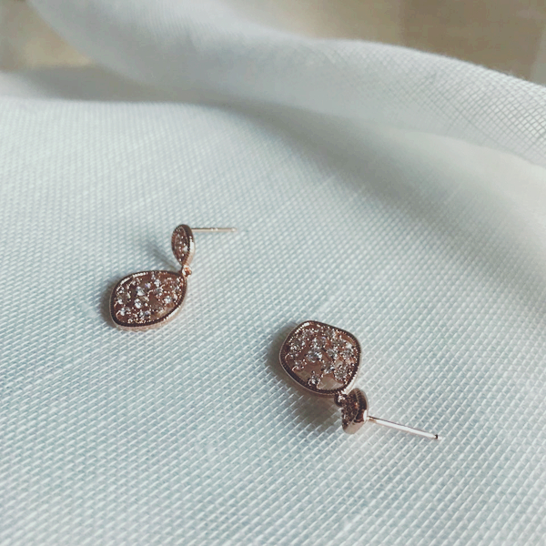 <b><p>Elegant earrings Drama Misty Kim N-ju fashion</p></b><b><p>エレガントなイヤリング ドラマミスティ キム・ナムジュ ファッション 高ヘラン 芸能人</p></b><br /><br /><p align='center'>