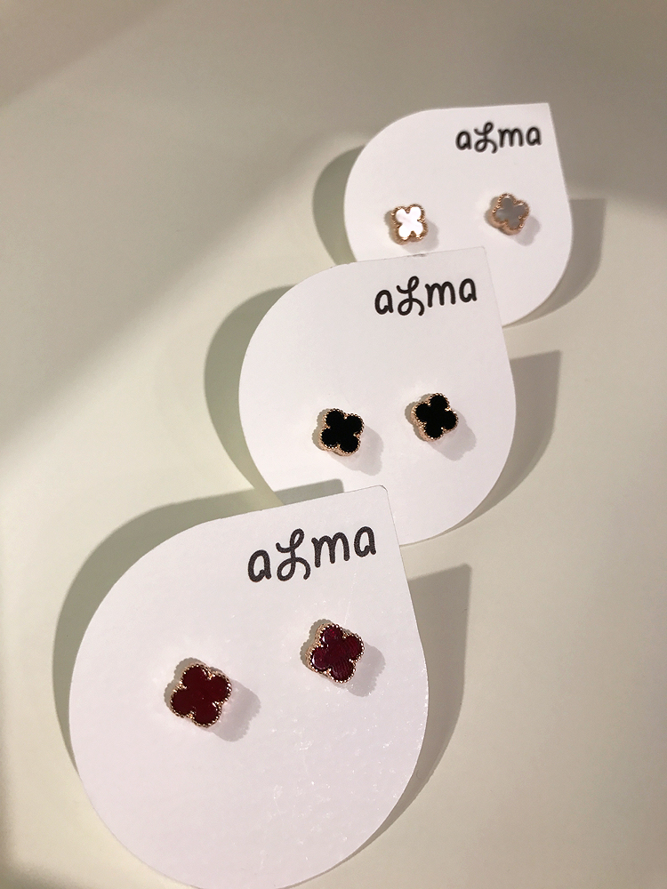 <b><p>clover earring daily simple pty Antique Luxuous</p></b><b><p>クローバー イヤリング デイリー シンプル パーティー アンク 高級感のあるグ 説得力の</p></b><br /><br /><p align='center'>