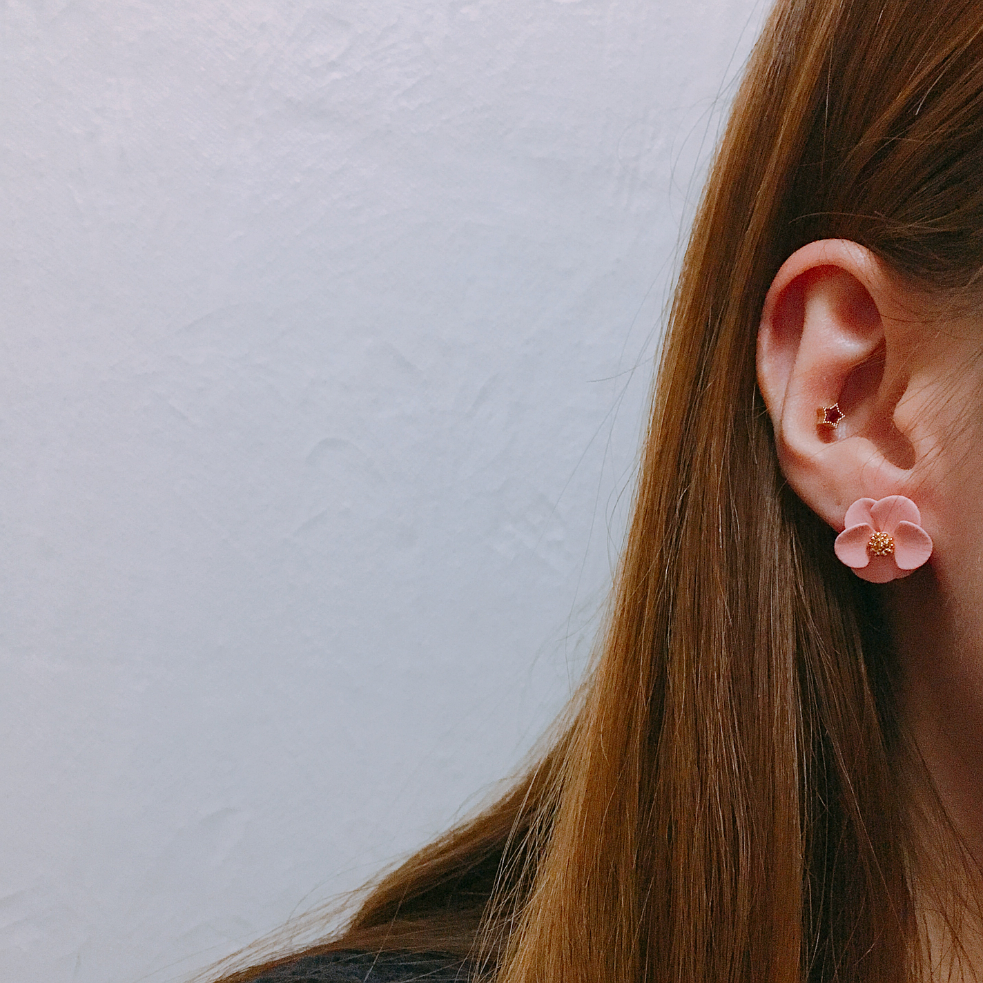 <b><p>Luce Pink Flower Earrgs LKJ1165 attractive</p></b><b><p>ルーチェ ピンクの花のイヤリング LKJ1165 魅力的な ウンチム 一つだけで説得力の</p></b><br /><br /><p align='center'>