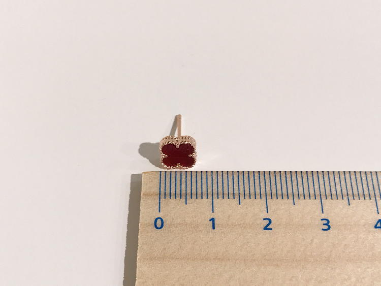 <b><p>clover earring daily simple pty Antique Luxuous</p></b><b><p>クローバー イヤリング デイリー シンプル パーティー アンク 高級感のあるグ 説得力の</p></b><br /><br /><p align='center'>