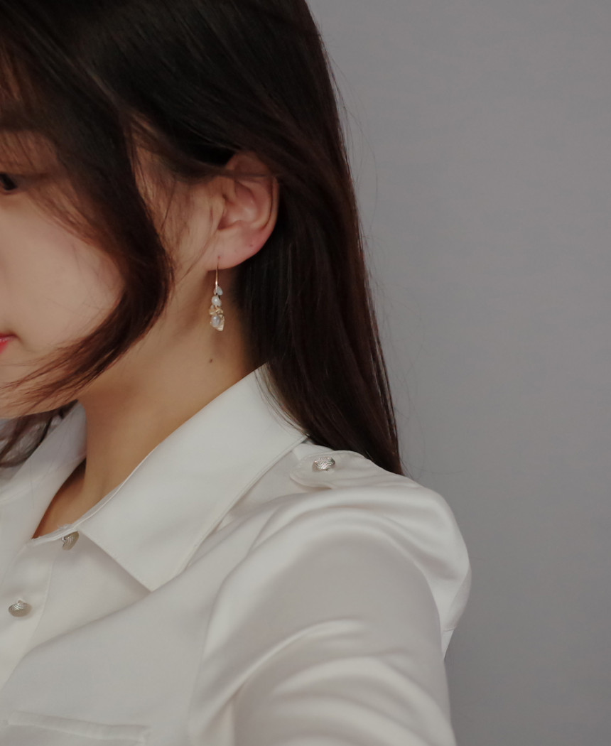 <b><p>Madeleine Natural Pearl Sculpe rg Simp Unique</p></b><b><p>マドレーヌ 天然真珠の彫刻 リング イヤ シンプルユニーク スタイリッシュルック</p></b><br /><br /><p align='center'>