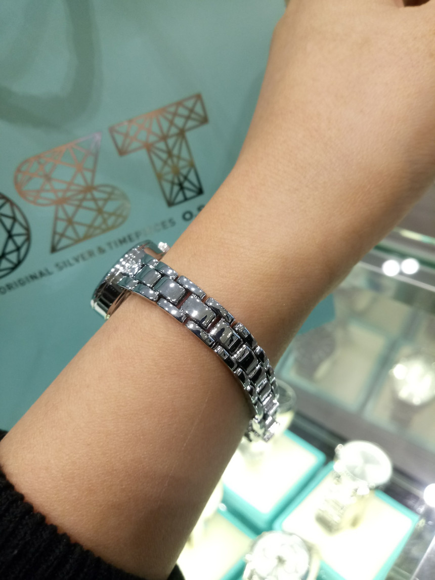<b><p>OST Gradient silver tal watch OTW118303TSS</p></b><b><p>OST グラデーションシルバーメタル時計OTW118303TSS 生気溌剌と 洗練されたギフト</p></b><br /><br /><p align='center'>