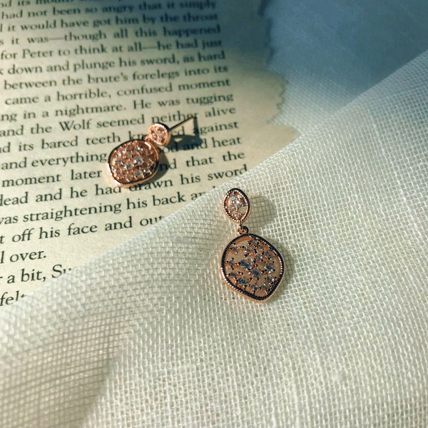 <b><p>Elegant earrings Drama Misty Kim N-ju fashion</p></b><b><p>エレガントなイヤリング ドラマミスティ キム・ナムジュ ファッション 高ヘラン 芸能人</p></b><br /><br /><p align='center'>