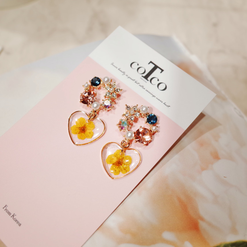 <b><p>you Jun bquet Heart Erings</p></b><b><p>あなた 準 花束 ハートピアス</p></b><br /><br /><p align='center'>