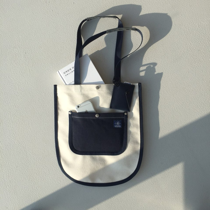 <b><p>Vintage flat back Clean modern Amic feelg</p></b><b><p>ヴィンテージフラットバックすっきりとしたモダンなムードアメリカンな感じヒプハンスタイリングミニマリズ</p></b><br /><br /><p align='center'>