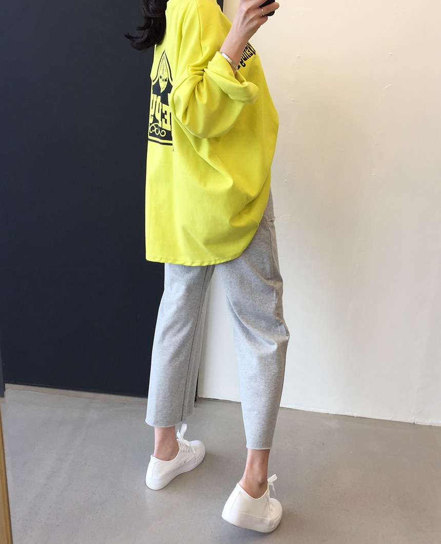 <b><p>Wendy Boxed T-shirt 4color Printing Roulette</p></b><b><p>ウェンディ ボックスTシャツ 4色 印刷 ルーズフィット チュリ 女性長袖 オ・バフェ</p></b><br /><br /><p align='center'>