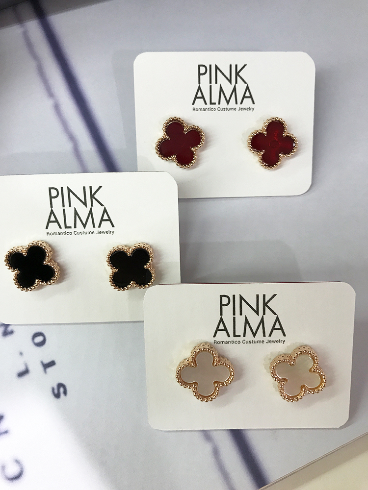 <b><p>clover earring daily simple pty Antique Luxuous</p></b><b><p>クローバー イヤリング デイリー シンプル パーティー アンク 高級感のあるグ 説得力の</p></b><br /><br /><p align='center'>