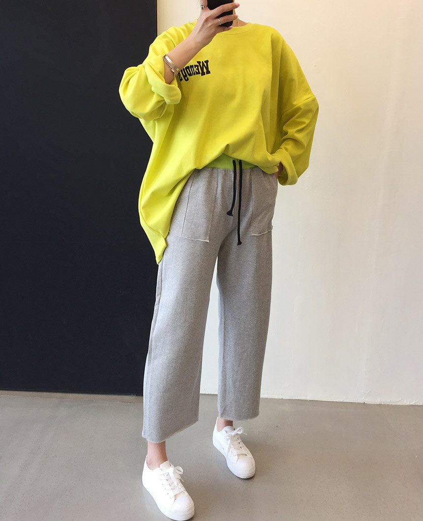 <b><p>Wendy Boxed T-shirt 4color Printing Roulette</p></b><b><p>ウェンディ ボックスTシャツ 4色 印刷 ルーズフィット チュリ 女性長袖 オ・バフェ</p></b><br /><br /><p align='center'>