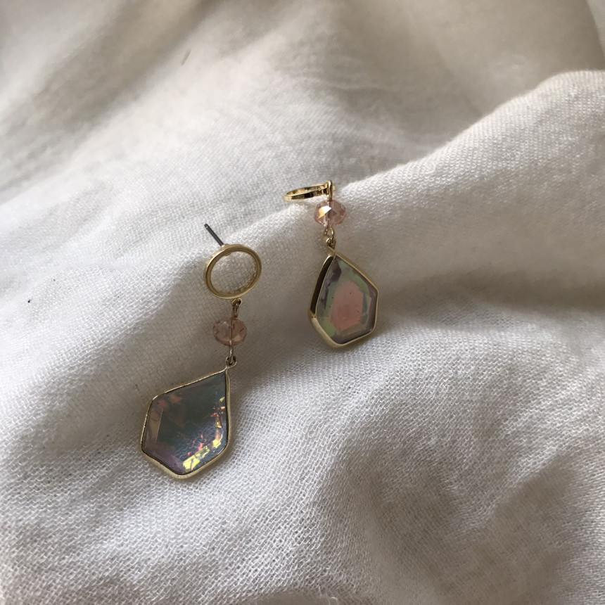 <b><p>Sugar Motr-Dahter Drop Erings Semi office</p></b><b><p>シュガー 螺鈿 ドロップイヤリング セミオフィスルック 光沢がきれいな フェミニンな感性ムード</p></b><br /><br /><p align='center'>