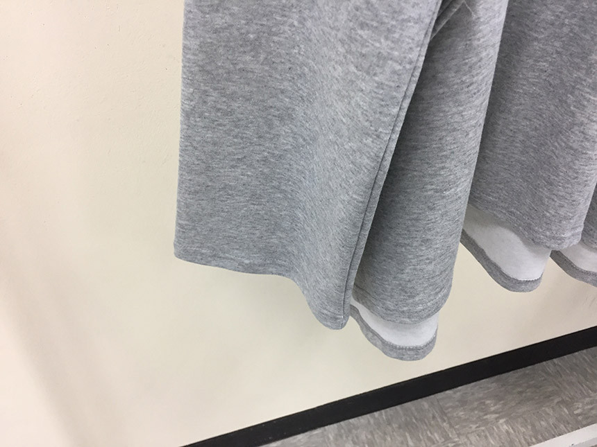 <b><p>Wendy Boxed T-shirt 4color Printing Roulette</p></b><b><p>ウェンディ ボックスTシャツ 4色 印刷 ルーズフィット チュリ 女性長袖 オ・バフェ</p></b><br /><br /><p align='center'>