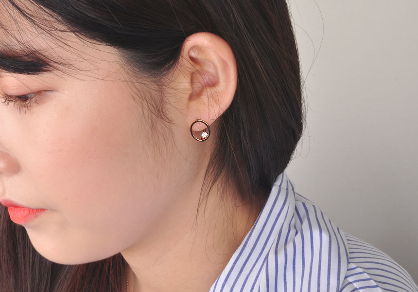 <b><p>14k 18k Cubic One touch Ring earrs Women's</p></b><b><p>14k 18k キュービック ワンタッチ リングピアス 女性K ファッション サークル</p></b><br /><br /><p align='center'>