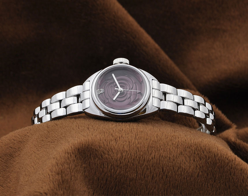 <b><p>Angel and Time Wom clock</p></b><b><p>エンジェルアンドタイム 女性 時計</p></b><br /><br /><p align='center'>