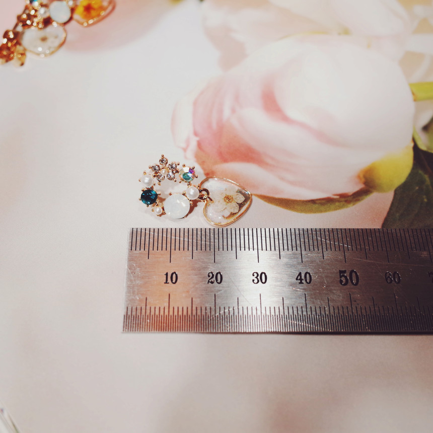 <b><p>you Jun bquet Heart Erings</p></b><b><p>あなた 準 花束 ハートピアス</p></b><br /><br /><p align='center'>