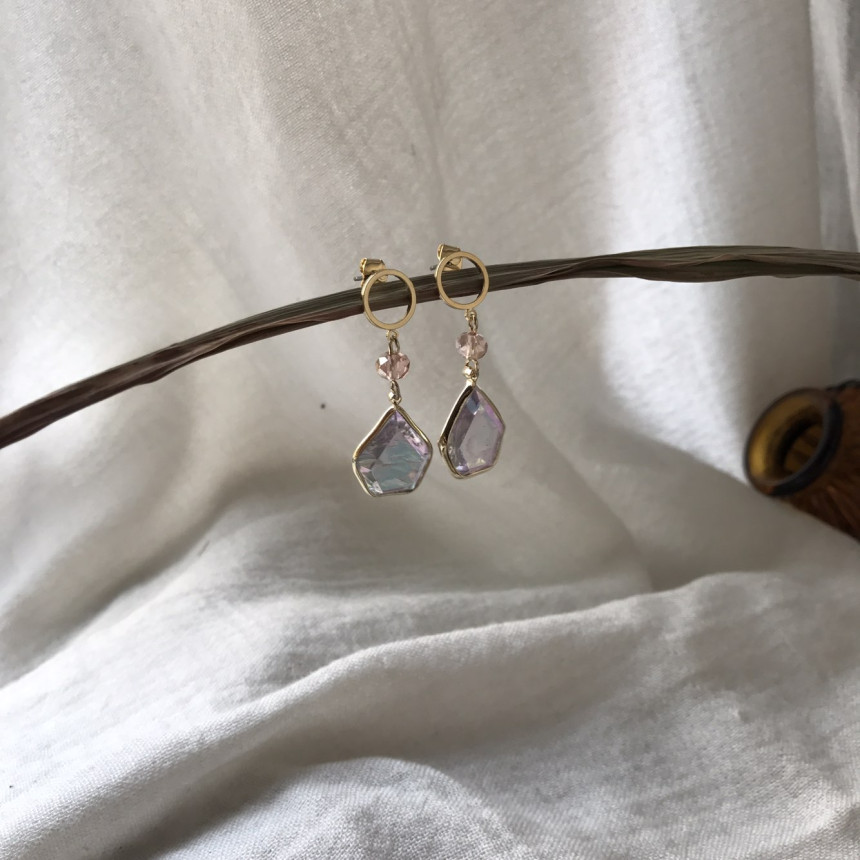 <b><p>Sugar Motr-Dahter Drop Erings Semi office</p></b><b><p>シュガー 螺鈿 ドロップイヤリング セミオフィスルック 光沢がきれいな フェミニンな感性ムード</p></b><br /><br /><p align='center'>