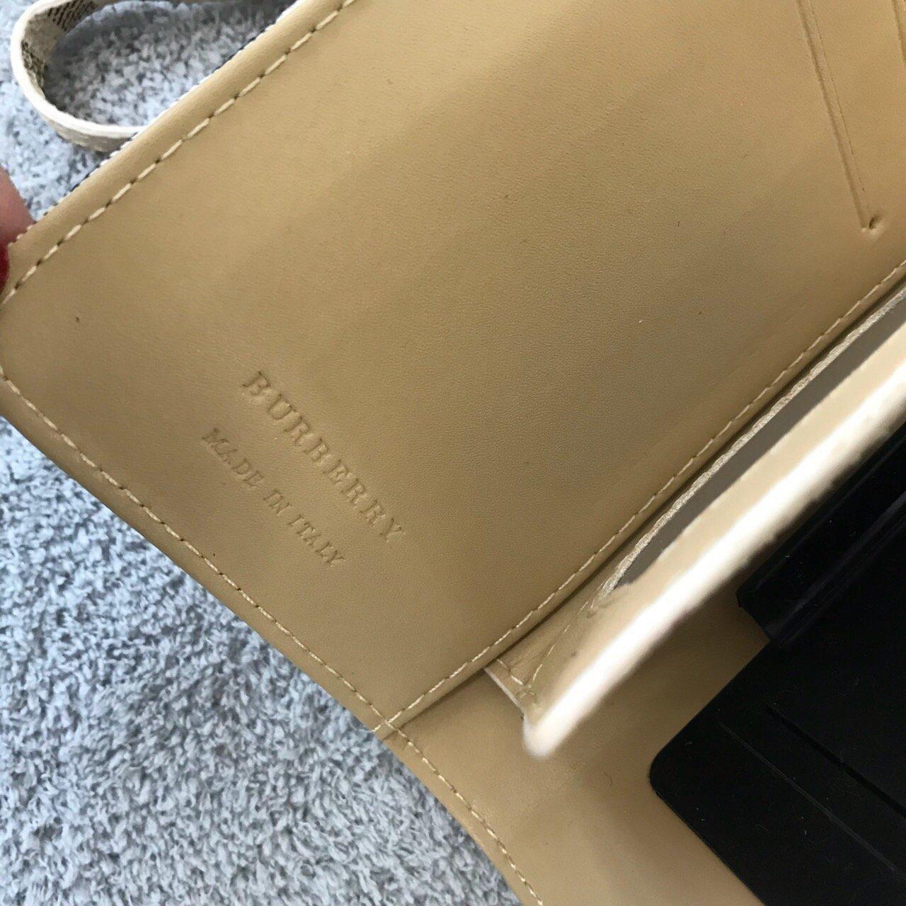 <b><p>All kinds of Galaxy Note 8 Louis Vtton case</p></b><b><p>ギャラクシーノート8ルイヴィトンケース全機種可能</p></b><br /><br /><p align='center'>