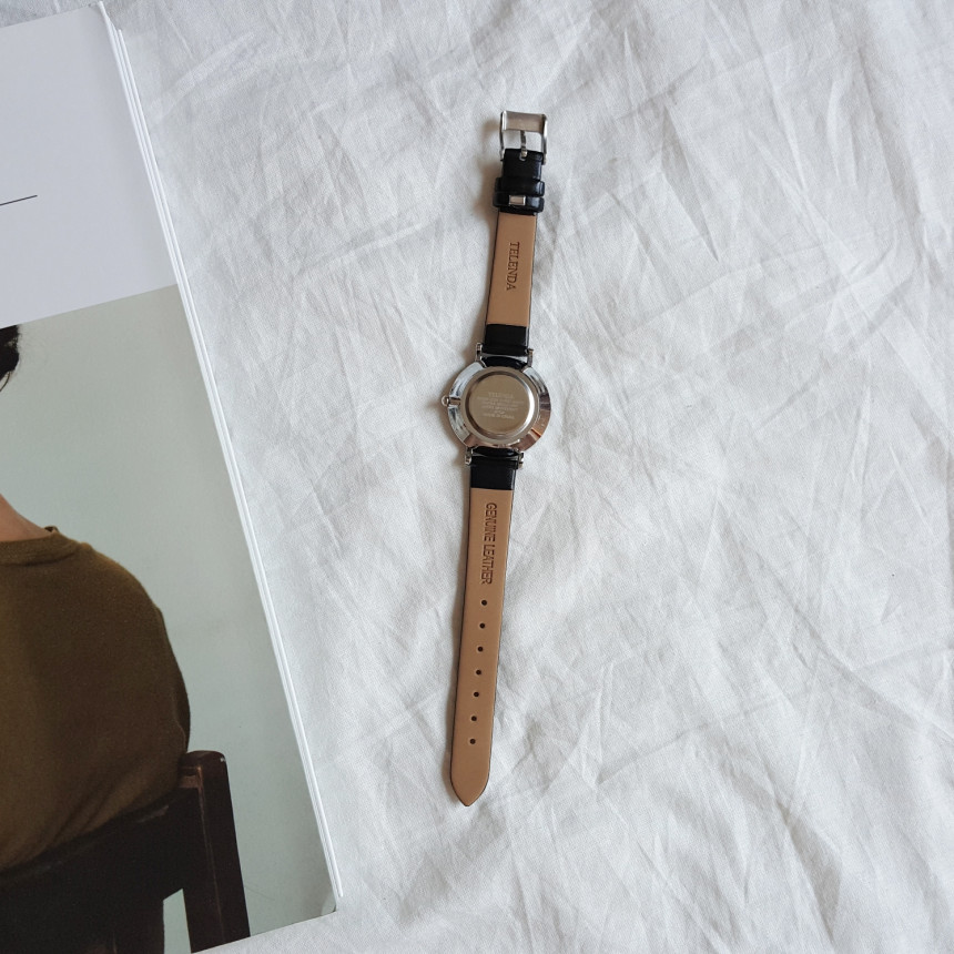 <b><p>circle black watch Comption of coordin Luxury</p></b><b><p>円形 ブラック 腕時計 コーディネート完成 ラグジュアリール フェミニンスタイル</p></b><br /><br /><p align='center'>