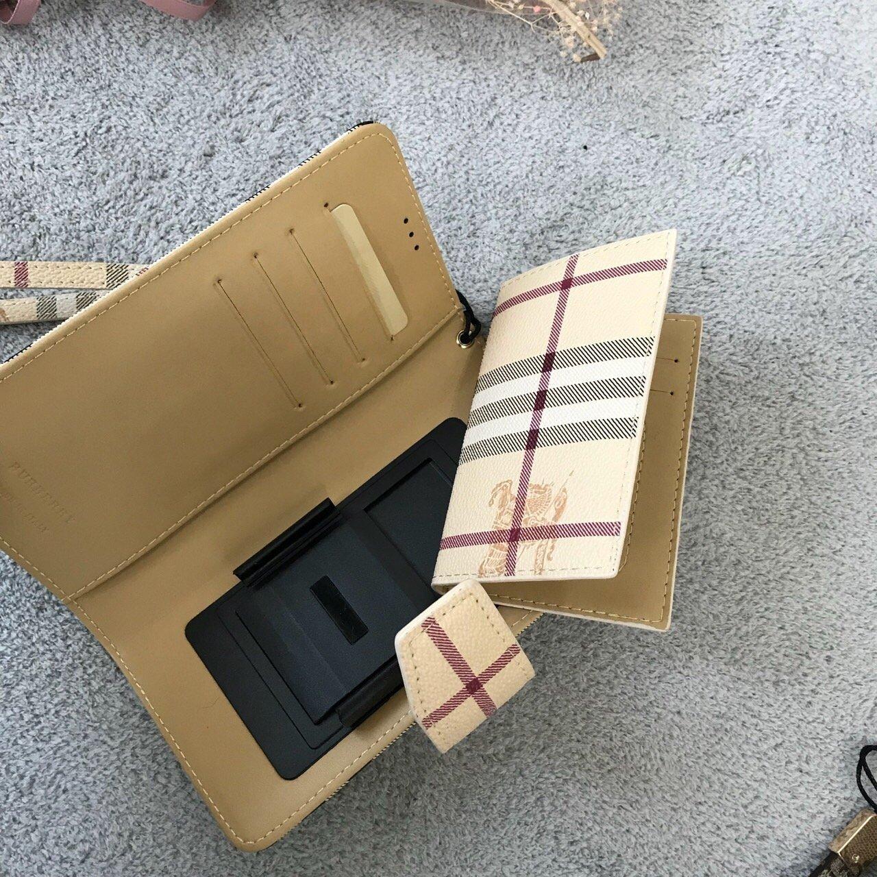 <b><p>All kinds of Galaxy Note 8 Louis Vtton case</p></b><b><p>ギャラクシーノート8ルイヴィトンケース全機種可能</p></b><br /><br /><p align='center'>