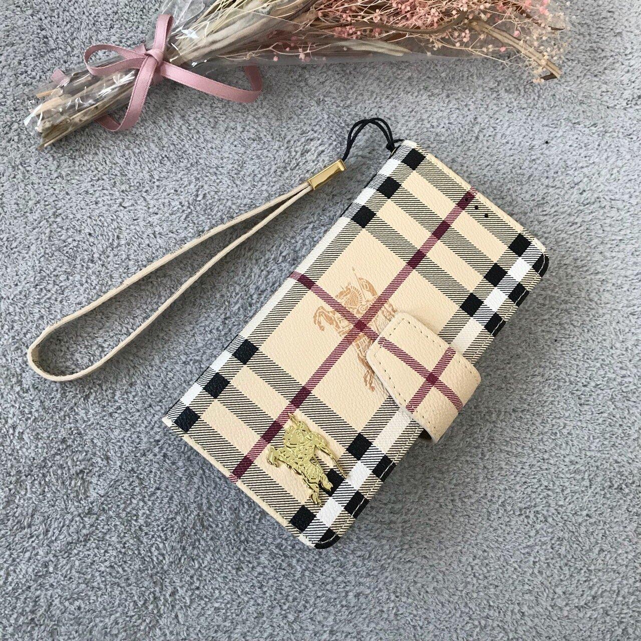 <b><p>All kinds of Galaxy Note 8 Louis Vtton case</p></b><b><p>ギャラクシーノート8ルイヴィトンケース全機種可能</p></b><br /><br /><p align='center'>