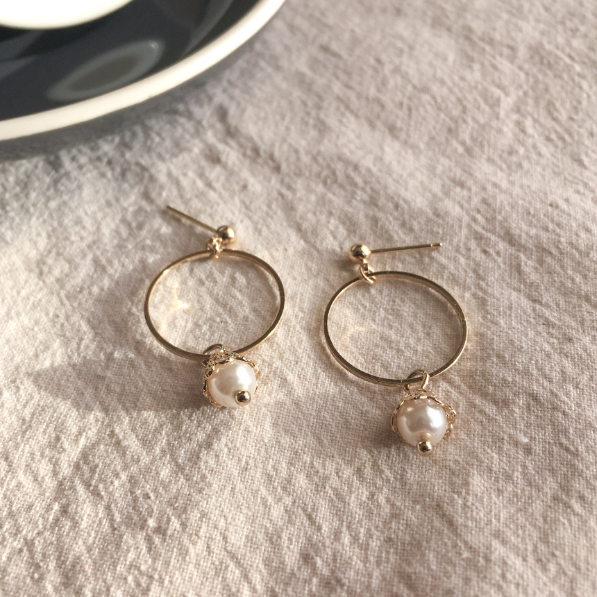 <b><p>1+1 Pearl Drop ring collection set Anque</p></b><b><p>1 + 真珠 ドロップ イヤリング コレクション セット アンティーク オンバル</p></b><br /><br /><p align='center'>