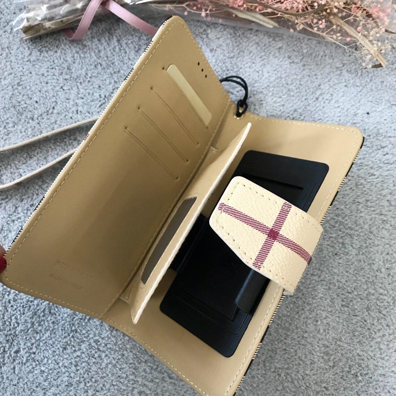 <b><p>All kinds of Galaxy Note 8 Louis Vtton case</p></b><b><p>ギャラクシーノート8ルイヴィトンケース全機種可能</p></b><br /><br /><p align='center'>