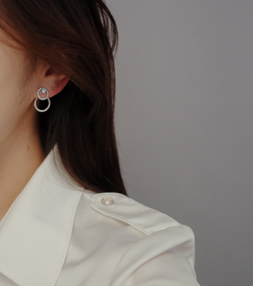 <b><p>Shangri front rear und Silver Es mple Unique</p></b><b><p>シャングリア 前 後 ラウンド チムイヤリ シンプルユニーク スタイリッシュルック</p></b><br /><br /><p align='center'>