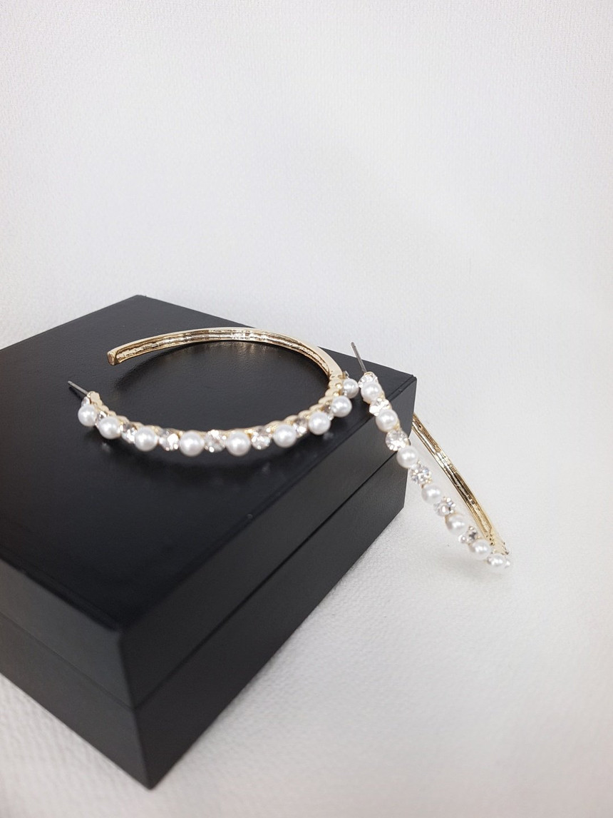<b><p>Pearl Cubic Ring rs New semester coordation</p></b><b><p>真珠 キュービック リングピアス 新学期コーディネート トル さわやかな 高クオリティ</p></b><br /><br /><p align='center'>