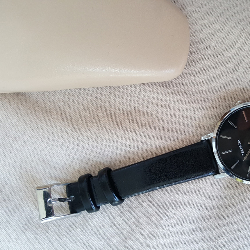 <b><p>circle black watch Comption of coordin Luxury</p></b><b><p>円形 ブラック 腕時計 コーディネート完成 ラグジュアリール フェミニンスタイル</p></b><br /><br /><p align='center'>