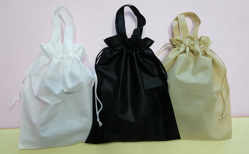 <b><p>Non-woven bags Shopping es Pocket mar Bass</p></b><b><p>不織布バッグショッピングバッグシューズポケットマーケットバスケットダストバックフレーム写真館ハンドル</p></b><br /><br /><p align='center'>