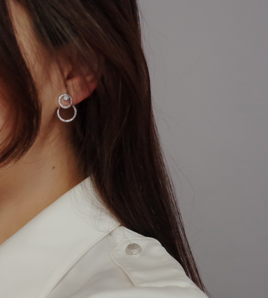 <b><p>Shangri front rear und Silver Es mple Unique</p></b><b><p>シャングリア 前 後 ラウンド チムイヤリ シンプルユニーク スタイリッシュルック</p></b><br /><br /><p align='center'>