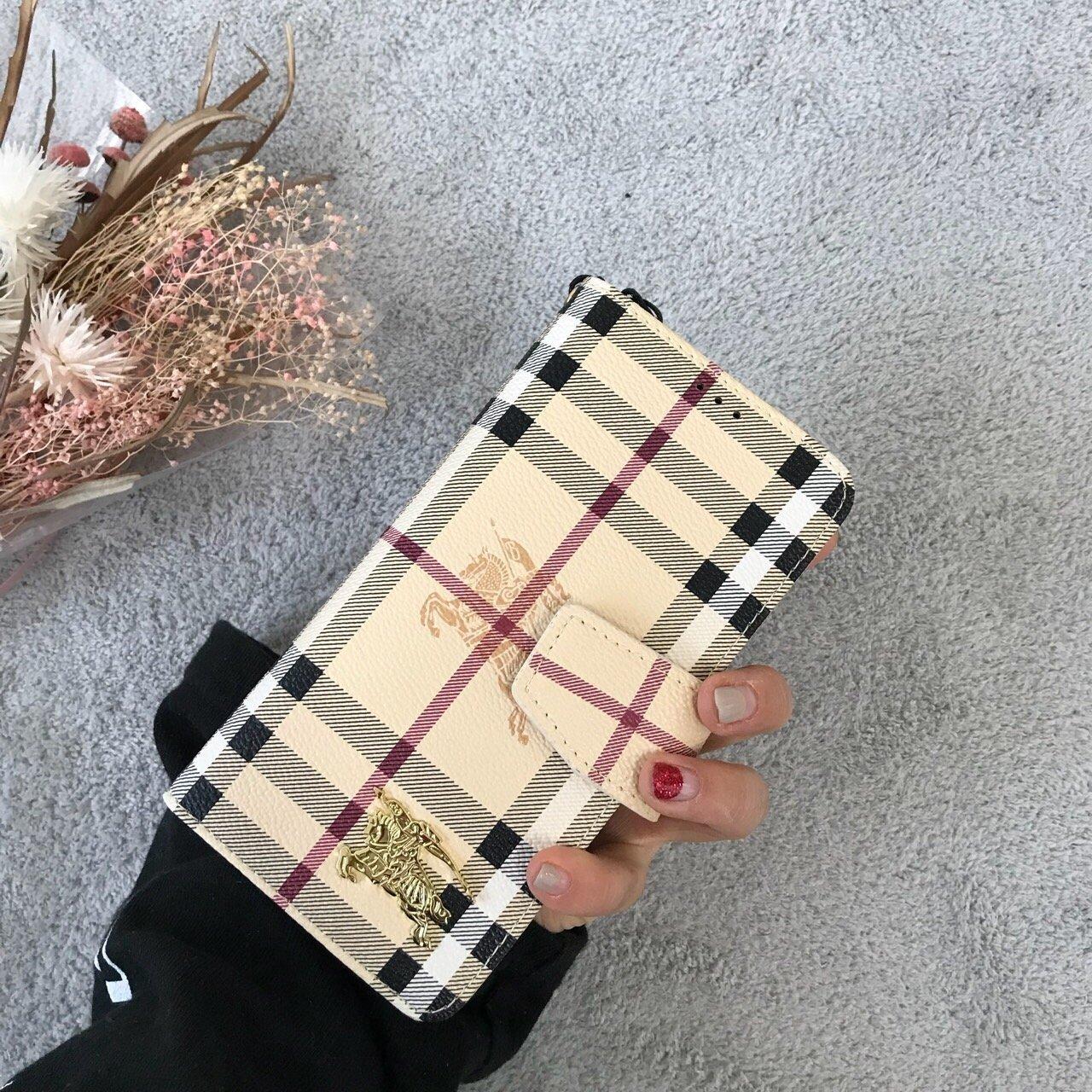 <b><p>All kinds of Galaxy Note 8 Louis Vtton case</p></b><b><p>ギャラクシーノート8ルイヴィトンケース全機種可能</p></b><br /><br /><p align='center'>