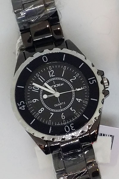 <b><p>Black Metal Couple Watch fashion man Wo Gift</p></b><b><p>ブラックメタルのカップル時計 ファッション 男 女性 ギフト 友達 記念日 洗練されたグリッター</p></b><br /><br /><p align='center'>