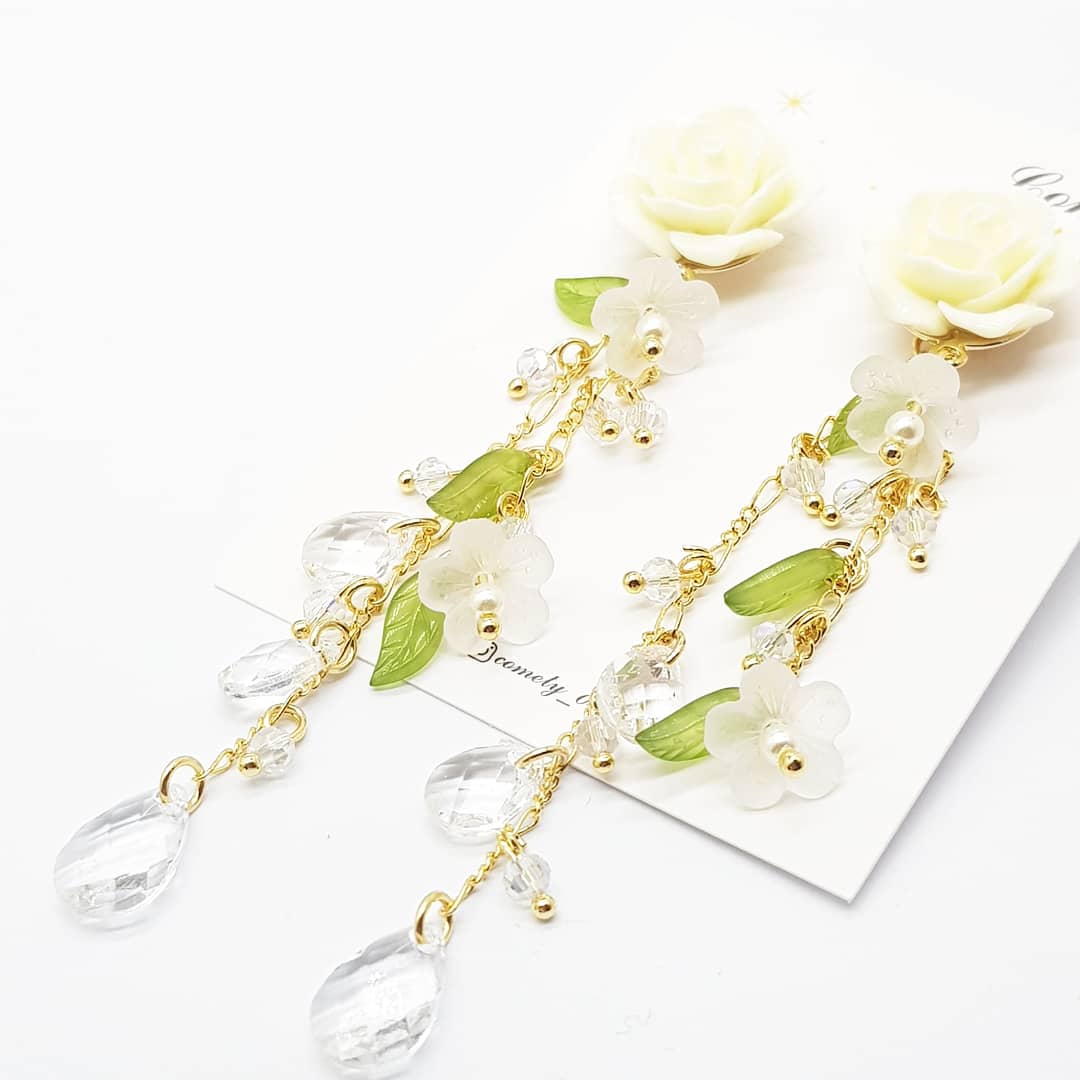 <b><p>Cometti rose The Dp Earrings 21 pduct</p></b><b><p>コメットティー バラ 蔦 ドロップイヤリング 2in1 製品</p></b><br /><br /><p align='center'>