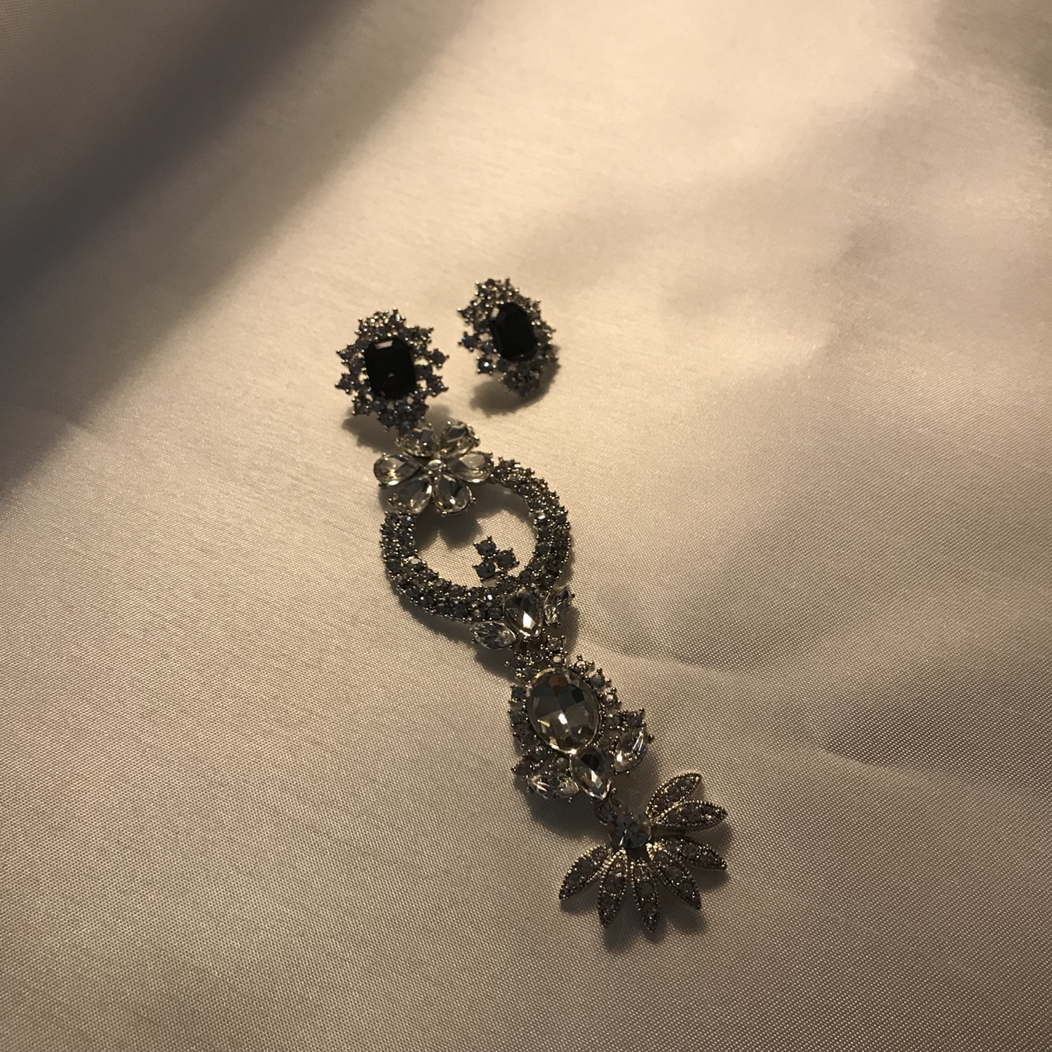 <b><p>Violet earring 8 species Alrgy preventn Woman</p></b><b><p>バイオレット イヤリング 8種 アレルギー対策 女性 紫</p></b><br /><br /><p align='center'>