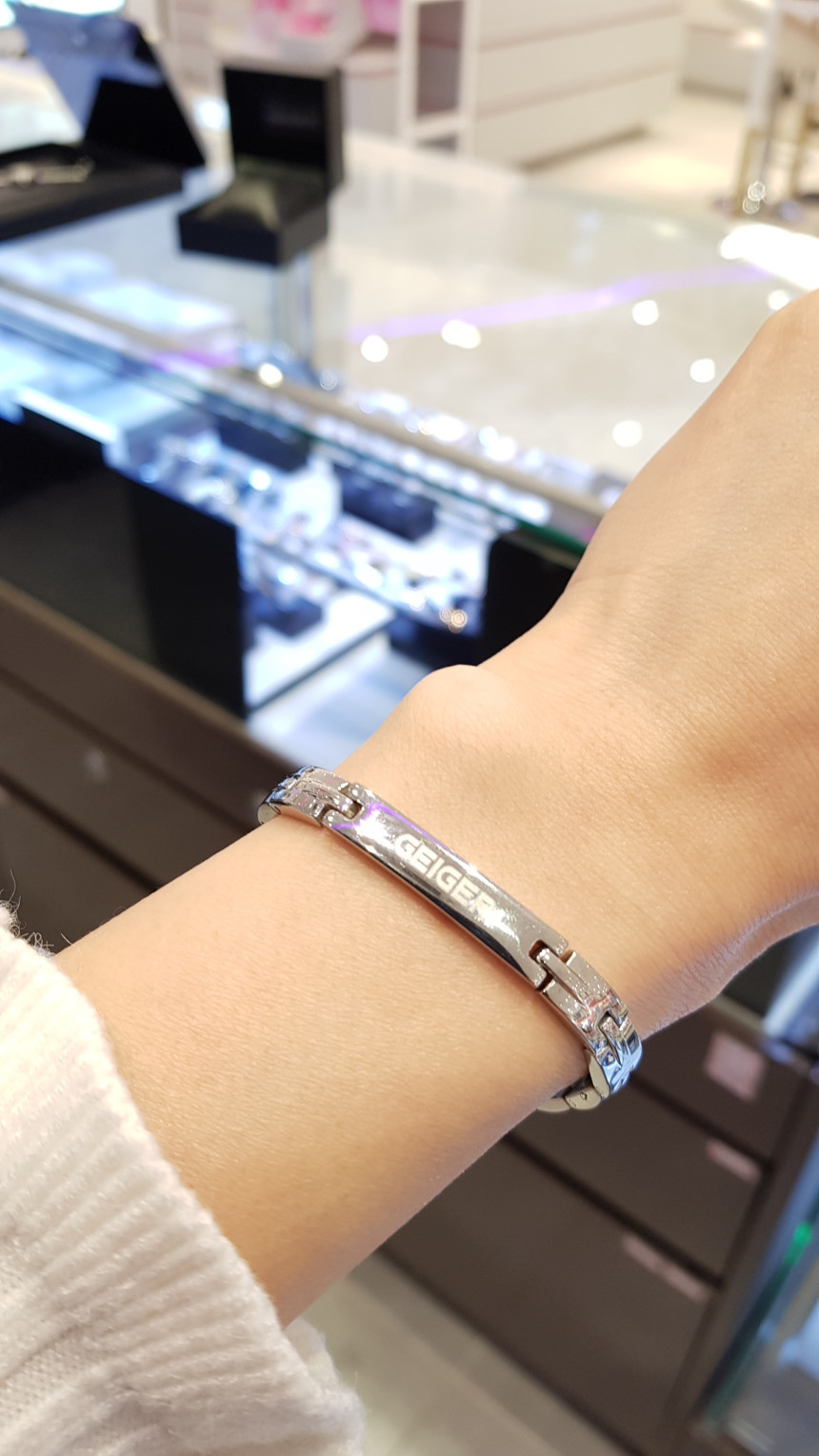 <b><p>Geiger Black camic Women's Watches rmanium</p></b><b><p>ガイガー ブラックセラミック レディース時計 ゲルマニウムブレスレット GE61165BS</p></b><br /><br /><p align='center'>