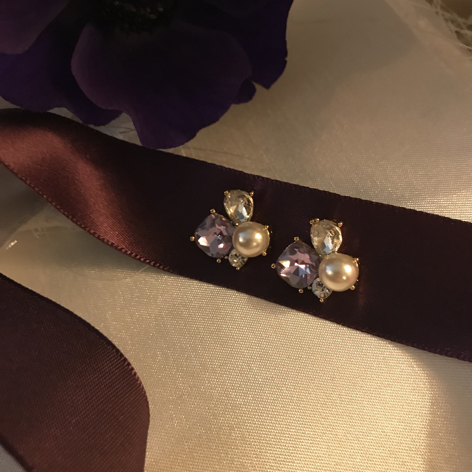 <b><p>Violet earring 8 species Alrgy preventn Woman</p></b><b><p>バイオレット イヤリング 8種 アレルギー対策 女性 紫</p></b><br /><br /><p align='center'>