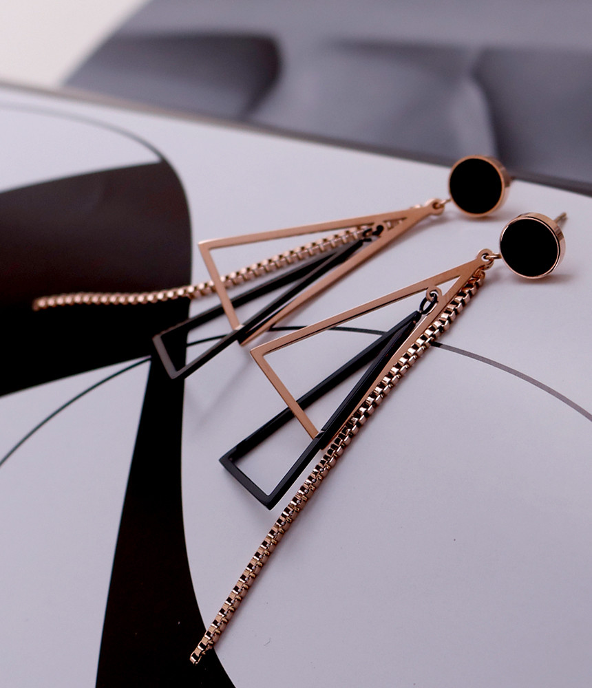 <b><p>Ohnet Surge Steel earring titanium sless</p></b><b><p>オネット 書かれているカールスチール イヤリング チタン ステンレス モダンな シックな</p></b><br /><br /><p align='center'>