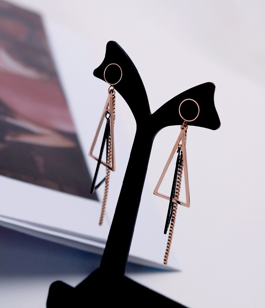 <b><p>Ohnet Surge Steel earring titanium sless</p></b><b><p>オネット 書かれているカールスチール イヤリング チタン ステンレス モダンな シックな</p></b><br /><br /><p align='center'>