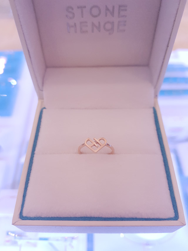 <b><p>Stonehenge 14K SHE art Ri of Aries T0673</p></b><b><p>ストーンヘンジ 14K 彼女 ハート エキリング T0673 可愛らしいコーディネ</p></b><br /><br /><p align='center'>