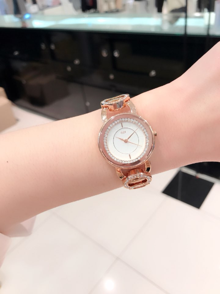 <b><p>OST Rose One Chain Metal Watch OTW114703TPP</p></b><b><p>OST ローズワンチェーンメタル時計OTW114703TPP ラグジュアリー ブーティーは</p></b><br /><br /><p align='center'>