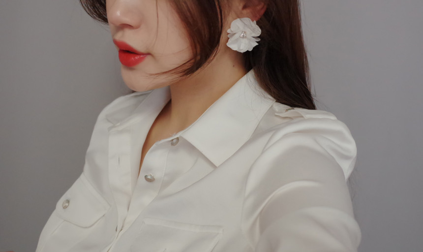 <b><p>Romens Flower bling Bright Earrs Simple Unique</p></b><b><p>ロマンス フラワーブリンブリン 華やかな花のイヤ​​グ シンプルユニーク スタイリッシュルック</p></b><br /><br /><p align='center'>