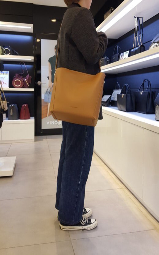 <b><p>Vintage Bench Simple Lar Bucket Ba 3 types</p></b><b><p>ビンチスベンチシンプルラージバケットバック3種VD8SFBSHO726V魅力があるスタイル高慢コーデ</p></b><br /><br /><p align='center'>