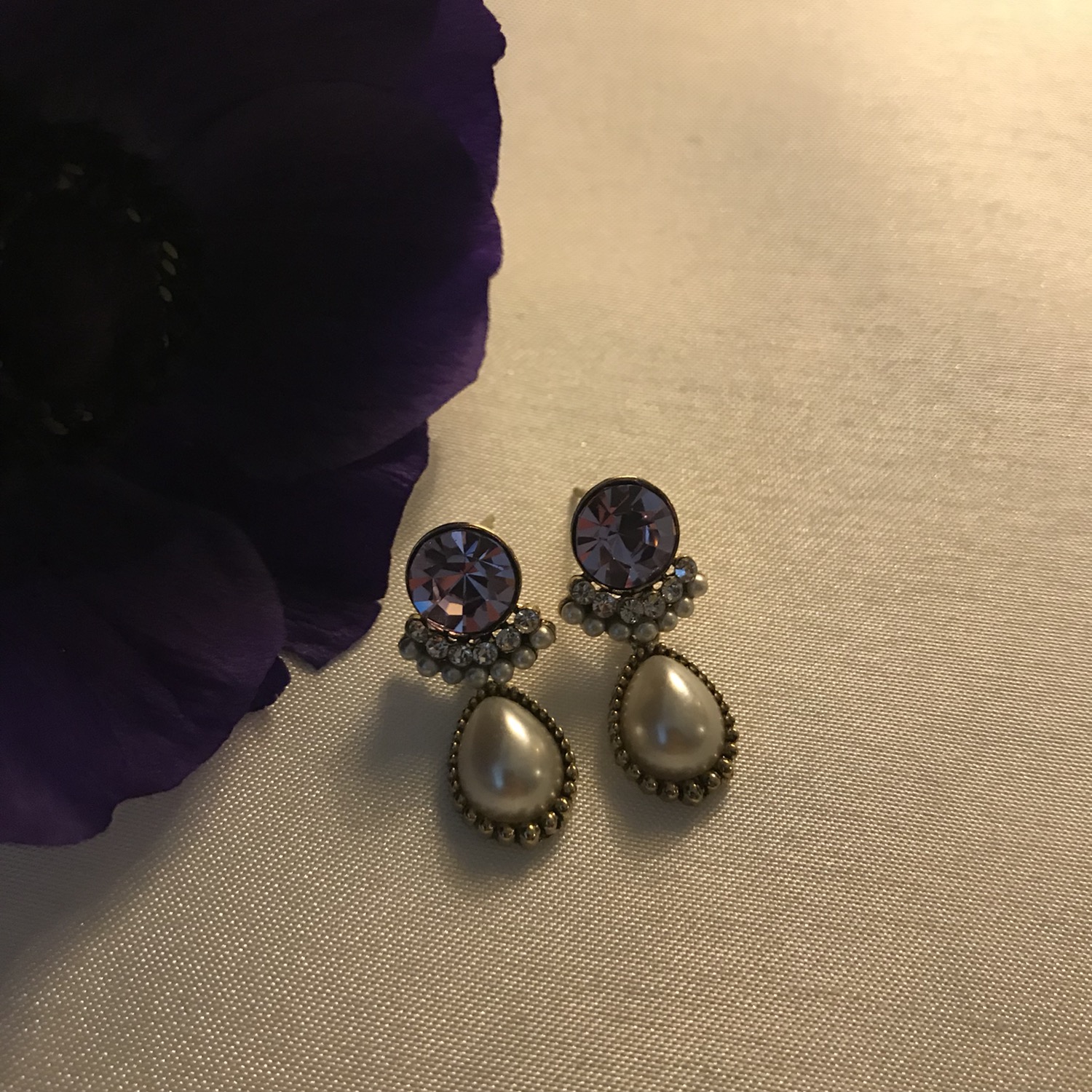 <b><p>Violet earring 8 species Alrgy preventn Woman</p></b><b><p>バイオレット イヤリング 8種 アレルギー対策 女性 紫</p></b><br /><br /><p align='center'>